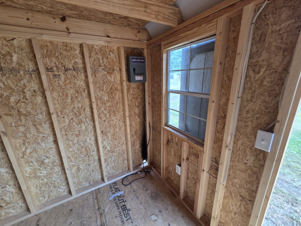 Side Lofted Barn USED