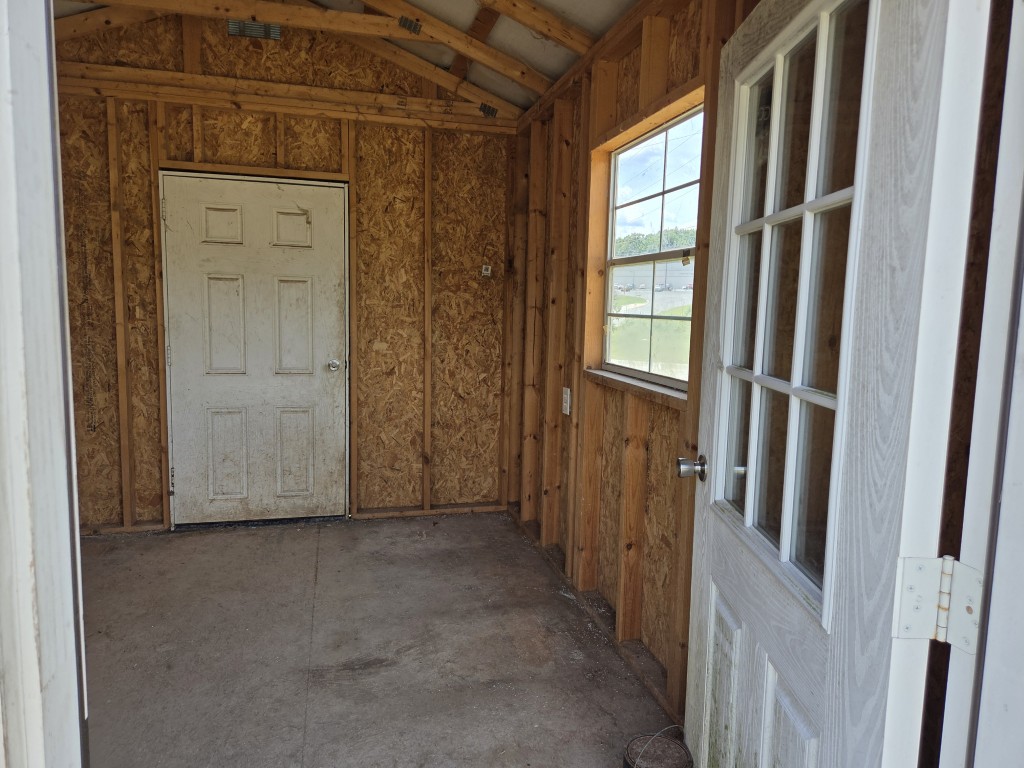Garden Shed X USED