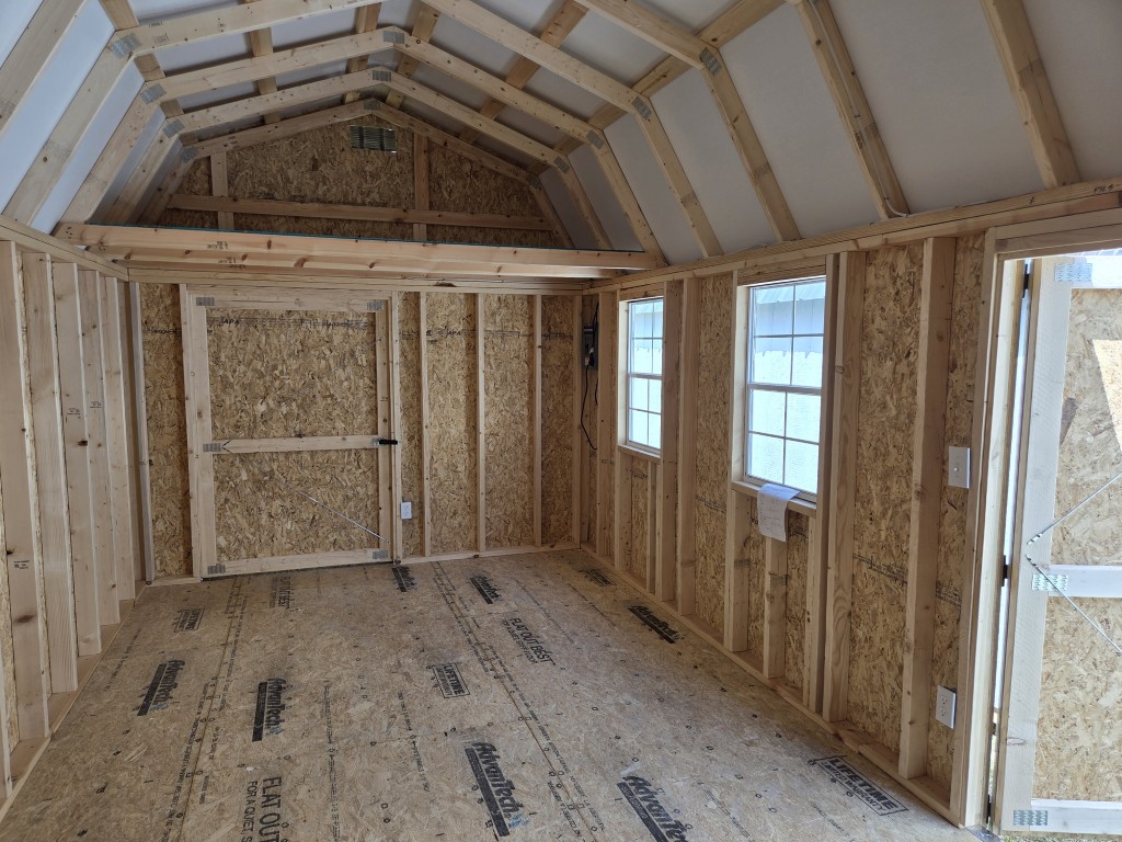 Side Lofted Barn