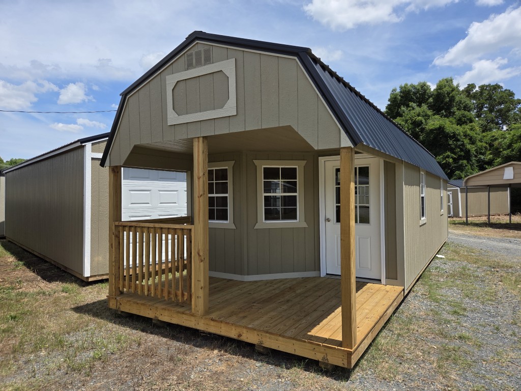 Deluxe Lofted Cabin