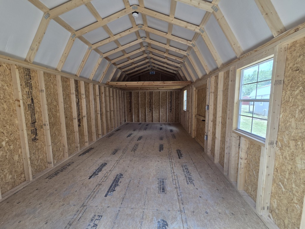 Side Lofted Barn