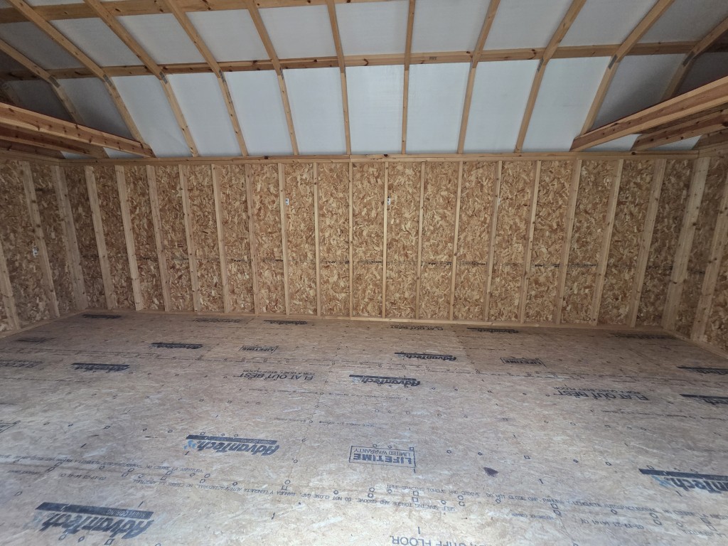 Side Lofted Barn