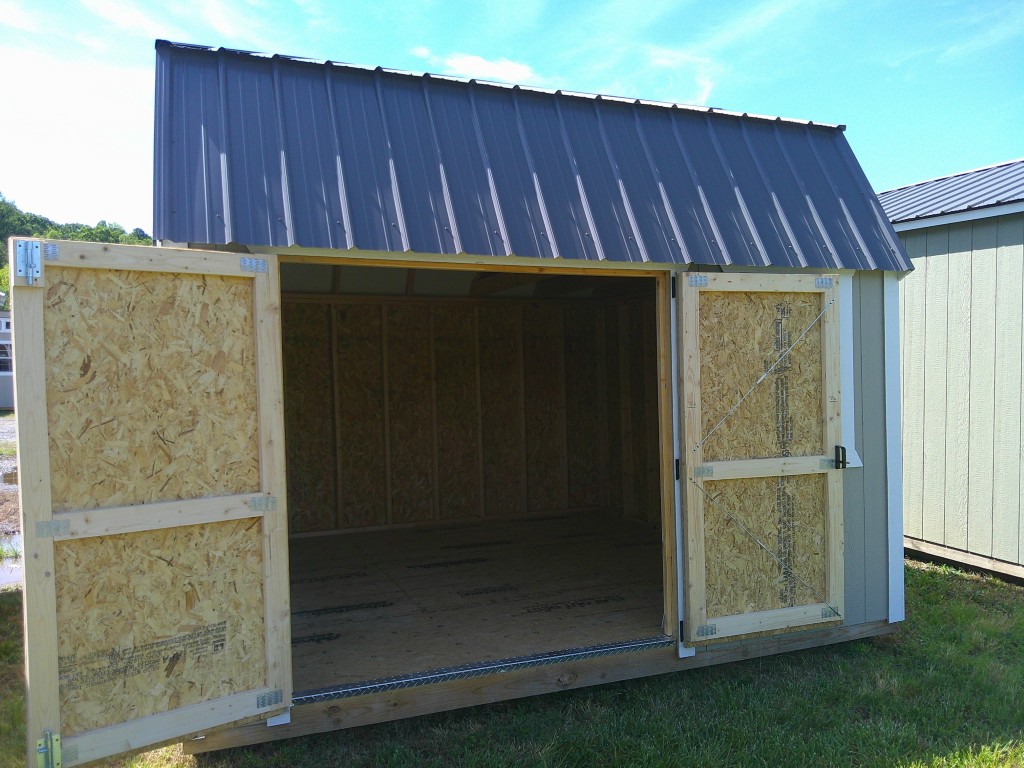 Side Lofted Barn