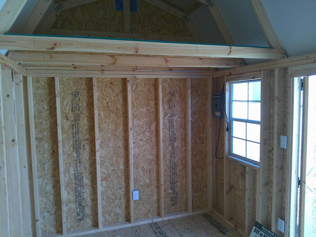 Side Lofted Barn