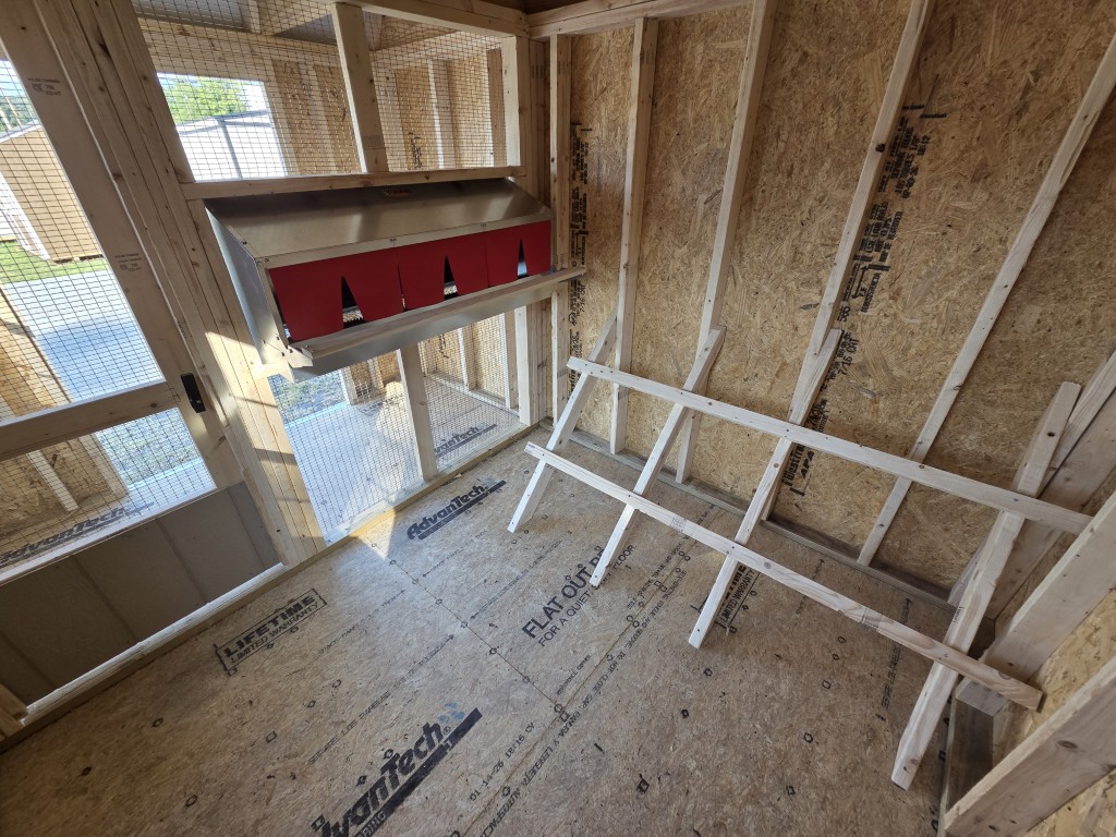 Lofted Barn Chicken Coop: Combo